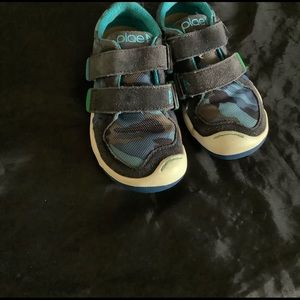 Plae shoes blue camo